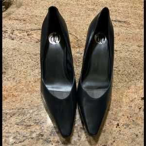 Donna Lawrence Heels